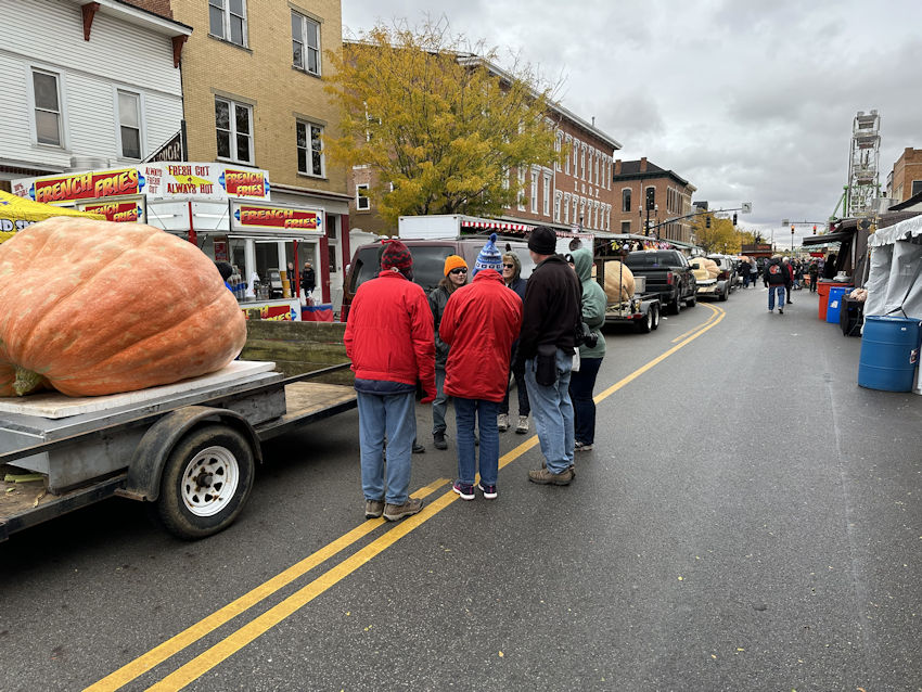 The Official Circleville Pumpkin Show Website 2022 Largest Pumpkins